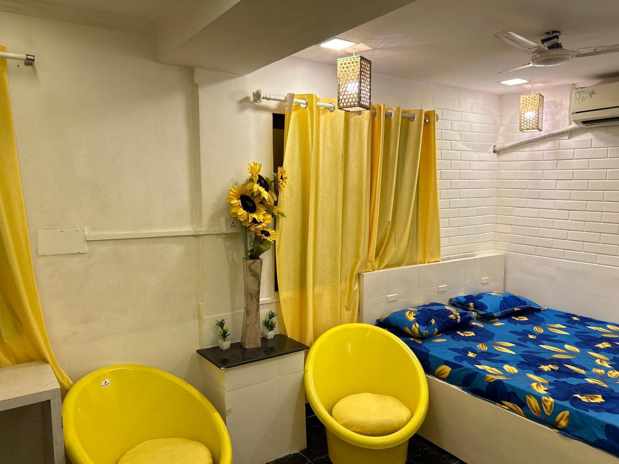 Lemon Room Mumbai Exterior photo